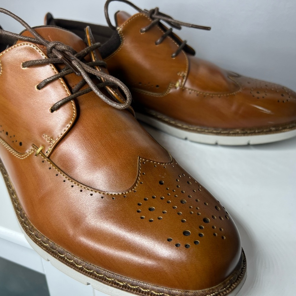 Camel Stacy Adams Boys 6.5 Dress Shoes